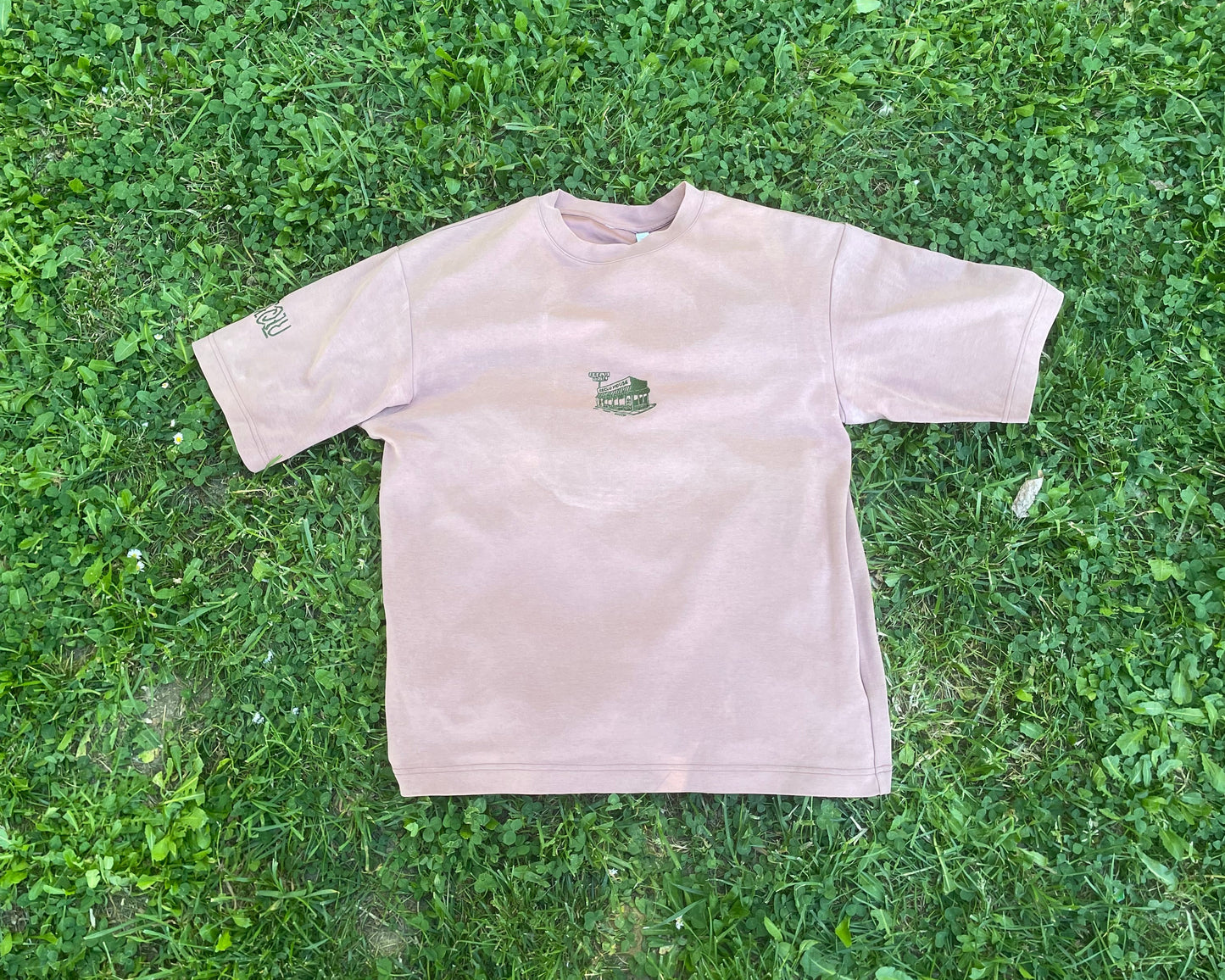 T-Shirt - RecluHouse