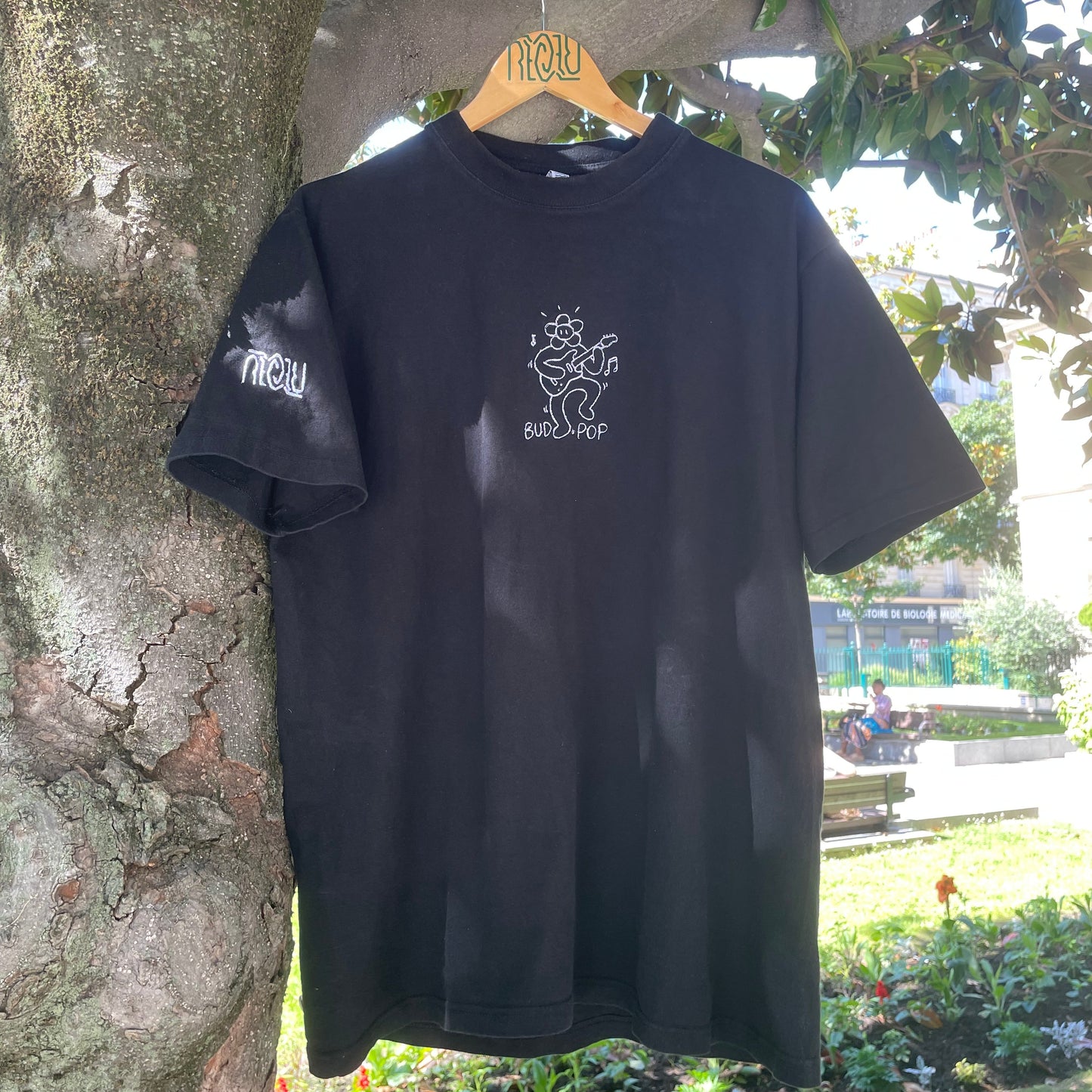 T-Shirt- BUD Pop