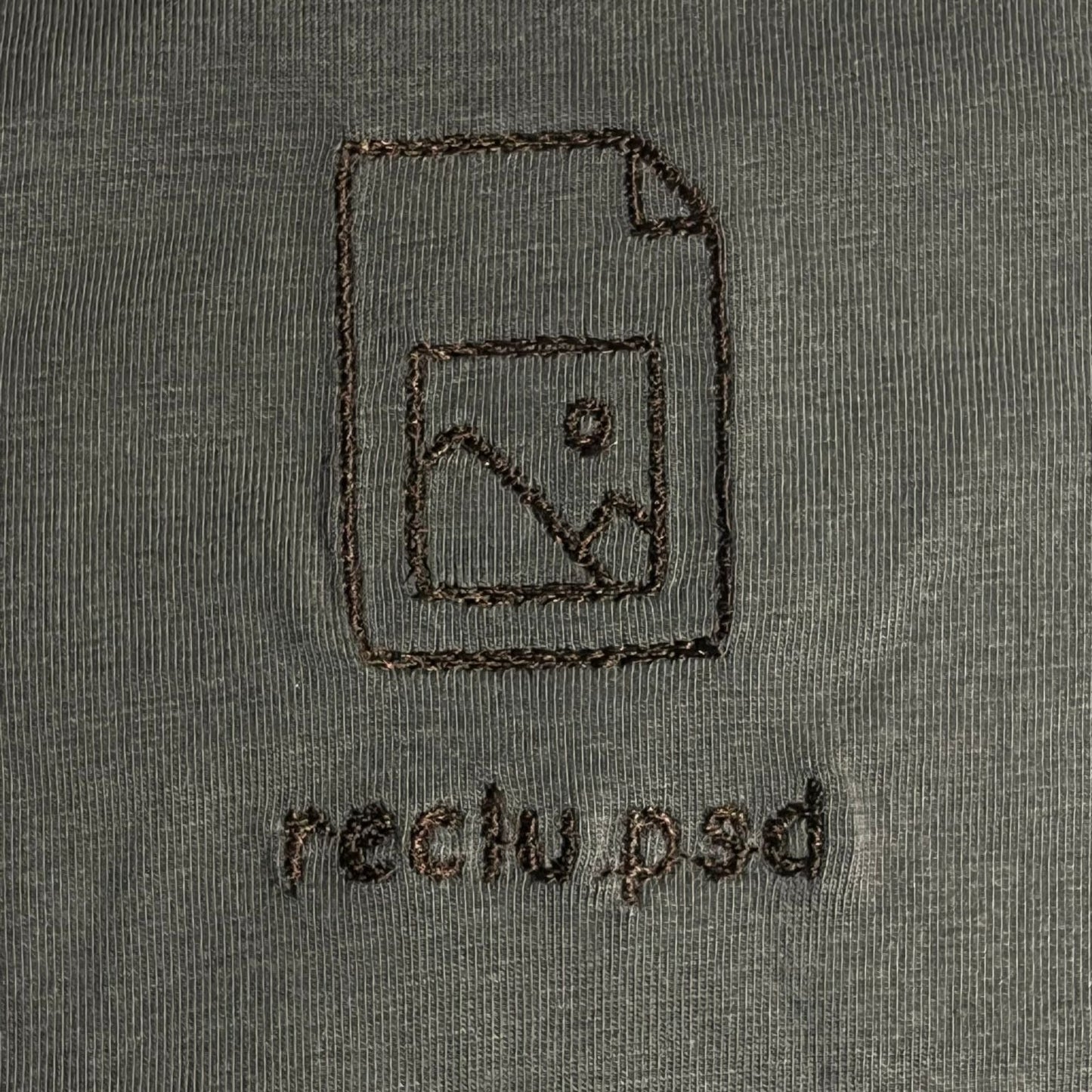 T-Shirt - reclu.psd